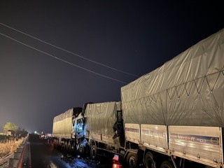Tai nạn liên hoàn trên tuyến cao tốc Vĩnh Hảo – Phan Thiết, 2 người thương vong