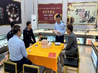 Quảng Ninh: Xử phạt cơ sở bán bánh kẹo không rõ nguồn gốc