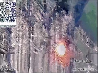 Khoảnh khắc Nga tấn công chính xác, S-300 Ukraine bị phá hủy, cột bụi bốc cao hàng chục mét