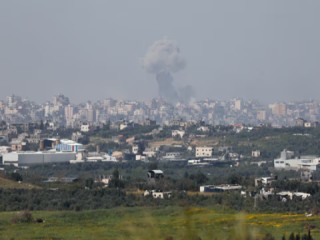 Đàm phán ngừng bắn được vực dậy trở lại, chiến sự vẫn bao trùm Gaza