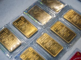 Vàng miếng SJC lên 85 triệu đồng